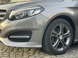Mercedes-Benz B 220 CDI 4Matic Leder Navi Pano Led Shz Pdc Ahk - Mercedes-Benz B 220 mit Diesel-Antrieb: Automatik