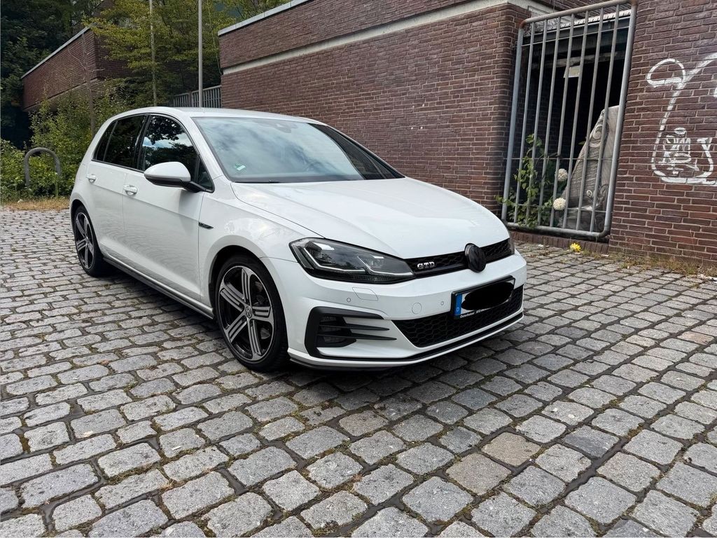 Image of Volkswagen Golf