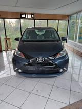 Toyota Aygo 1.0 VVT-i 69 CV 5 porte x-clusiv - Toyota Aygo (X): Clusiv