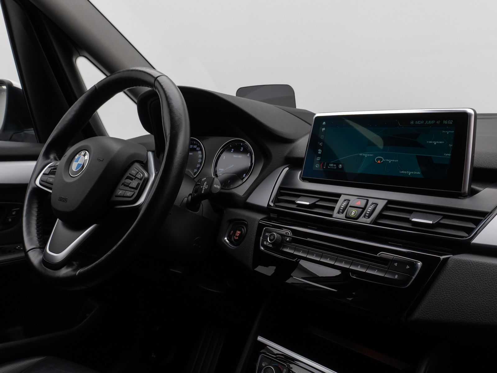 Fahrzeugabbildung BMW 220d Gran Tourer Advantage Kamera HUD Komfort