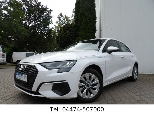 Audi A3 40 TFSIe e-tron 204PS Sportsitze APS LED