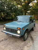 Lada Niva 2121 - Lada Gebrauchtwagen in Hamburg