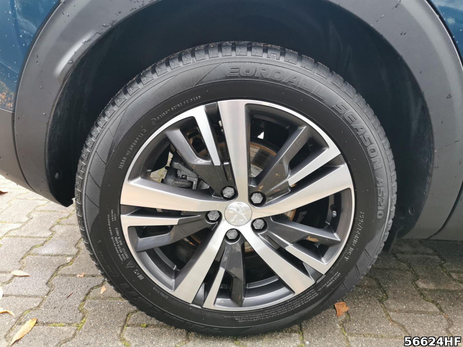 Fahrzeugabbildung Peugeot 3008 Allure Pack*Sitzhzg*Nvi*PDC*LED*