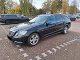 Mercedes-Benz E 250 CDI T BlueEFFICIENCY AVANTGARDE  HU 10.27 - Mercedes-Benz E 250 in Kiel
