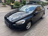 Volvo V40 T2 Geartronic Momentum Momentum - Volvo Gebrauchtwagen in Saarbrücken