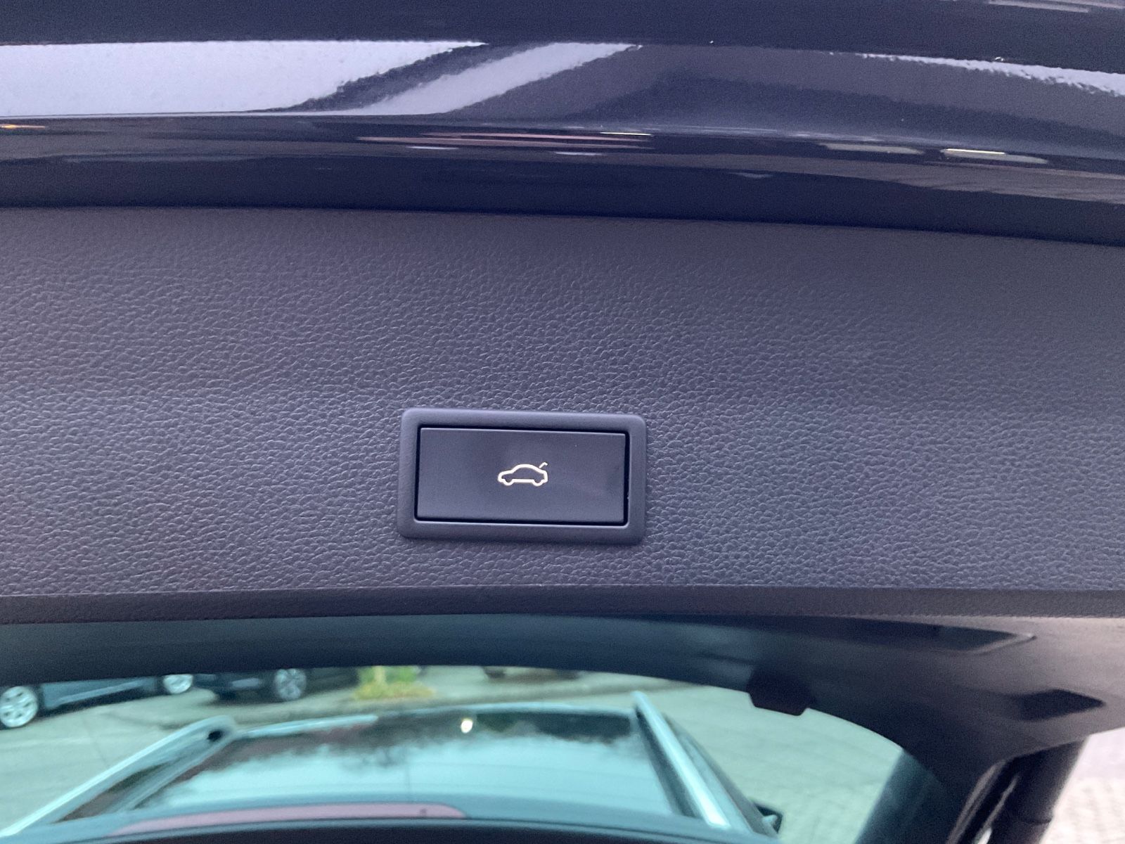 Fahrzeugabbildung SEAT Ateca 1.5 TSI Xperience DSG,Kamera,Navi,LED