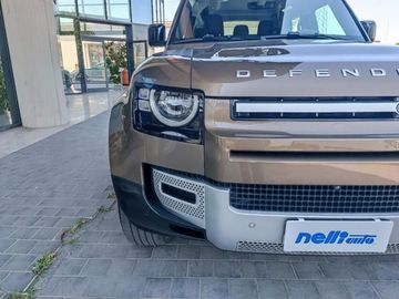 Land-Rover Defender - 12