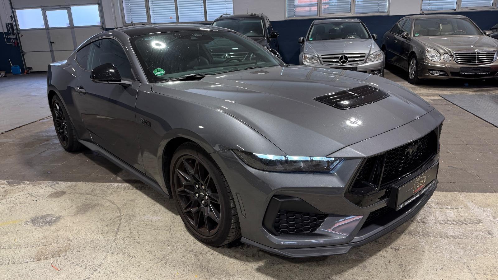Ford Mustang Fastback 5.0 Ti-VCT V8 328 kW GT SERVICE