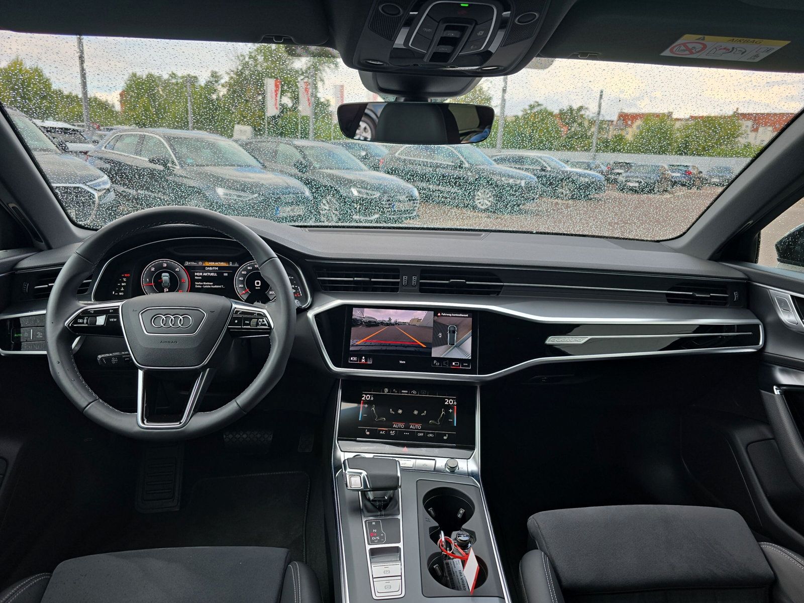 Fahrzeugabbildung Audi A6 Avant 50 TDI qu S line MATRIX ASSIS+ PANO AHK