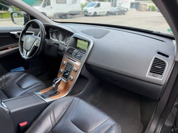 Volvo XC60 - 10