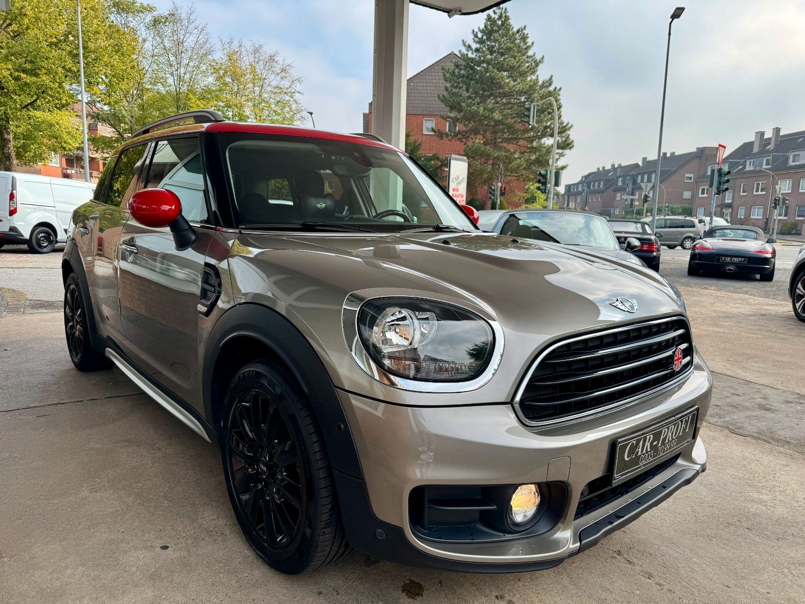 Fahrzeugabbildung MINI Cooper Countryman Autom. Navi/Panorama/1.Hand