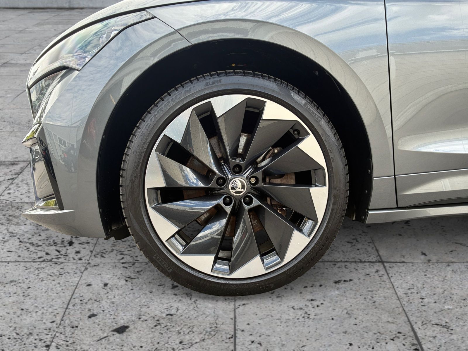 Skoda Enyaq - Bild 8