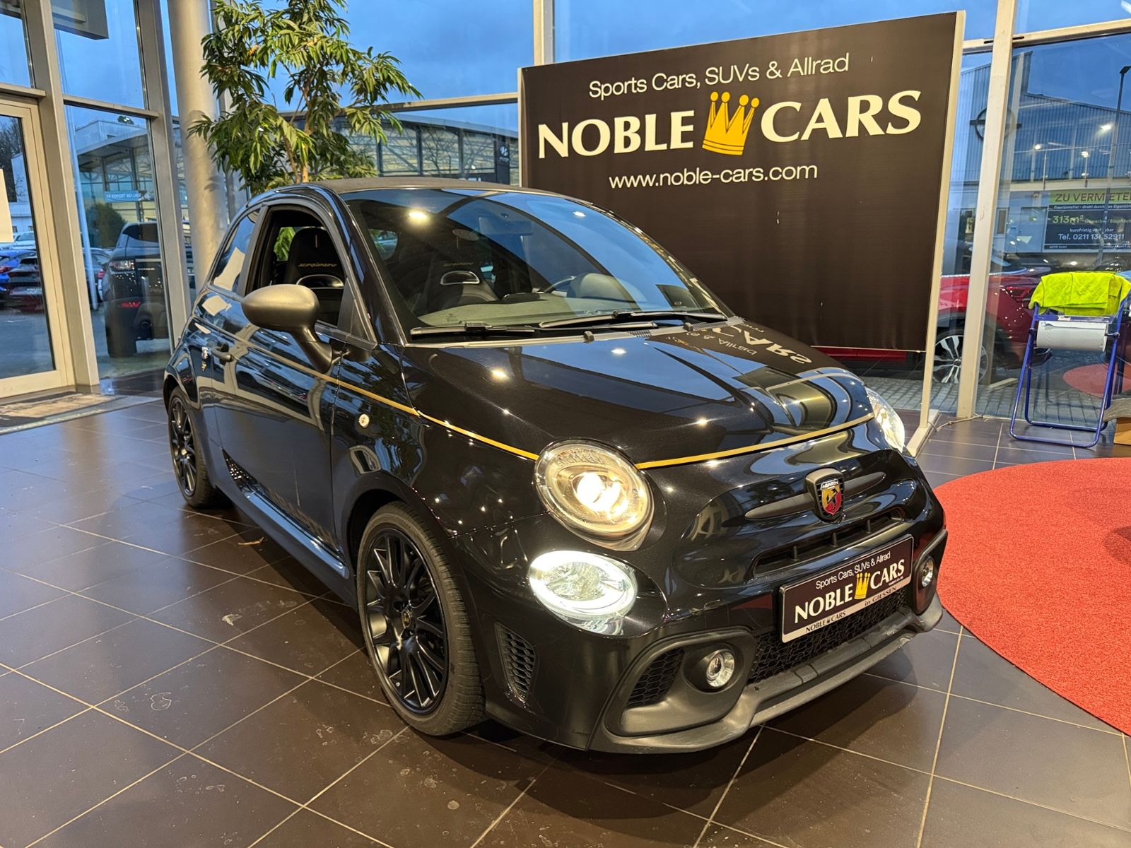 Fahrzeugabbildung Abarth 595C  Scorpioneoro Turismo - 2000 Stk weltweit!
