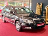 Skoda Octavia Combi Ambiente/1.Hand/Tüv+Service  NEU - Skoda Octavia aus 2010: Combi