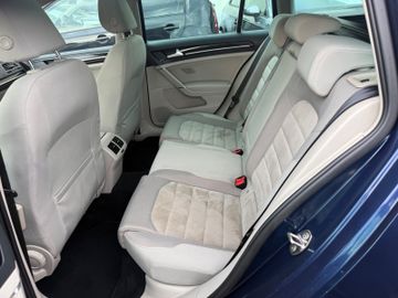 Volkswagen Golf - 7