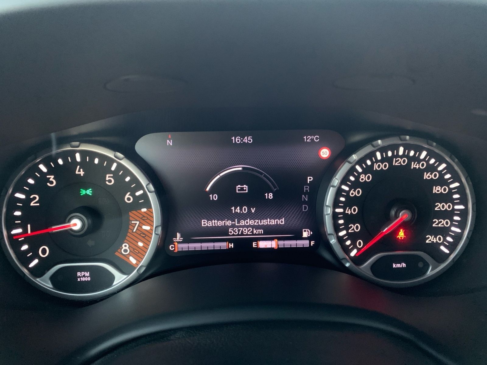 Fahrzeugabbildung Jeep Renegade 1.3 T-GDI Automatik Limited Navi AHK 1H