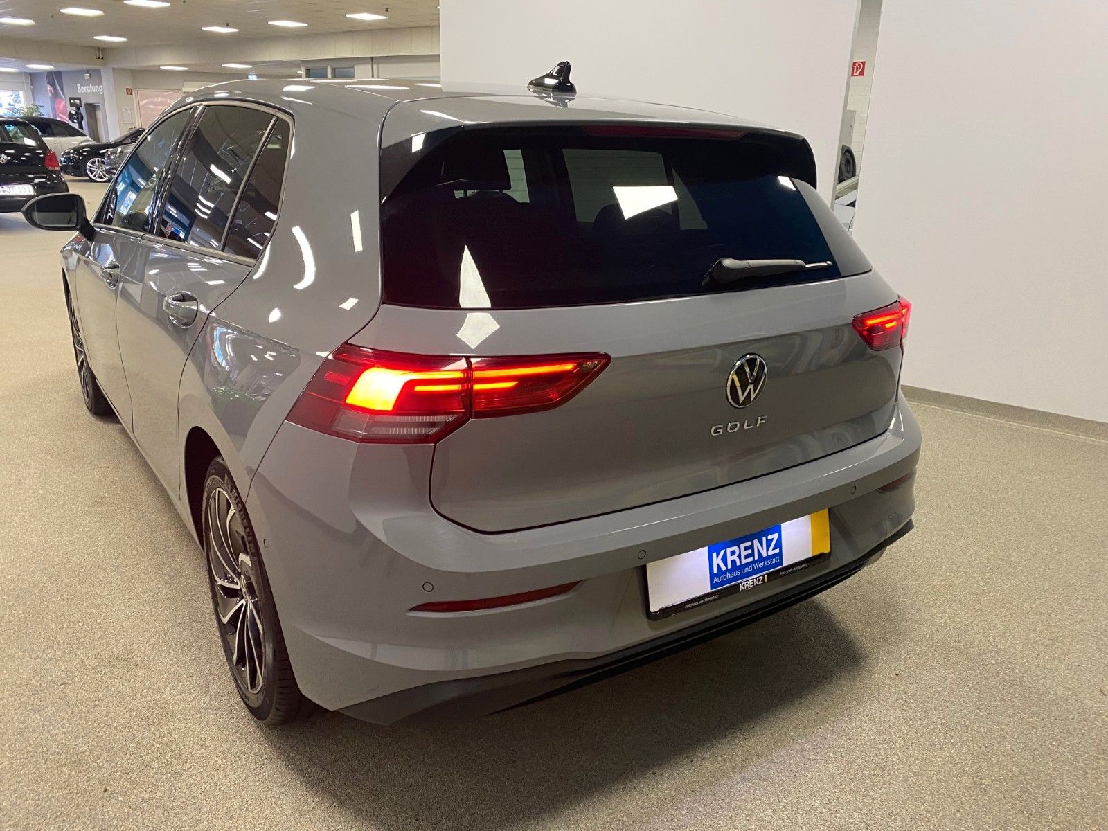 Fahrzeugabbildung Volkswagen Golf 1.5 eTSI OPF 110kW DSG Life+NAVI+KAMERA+ACC