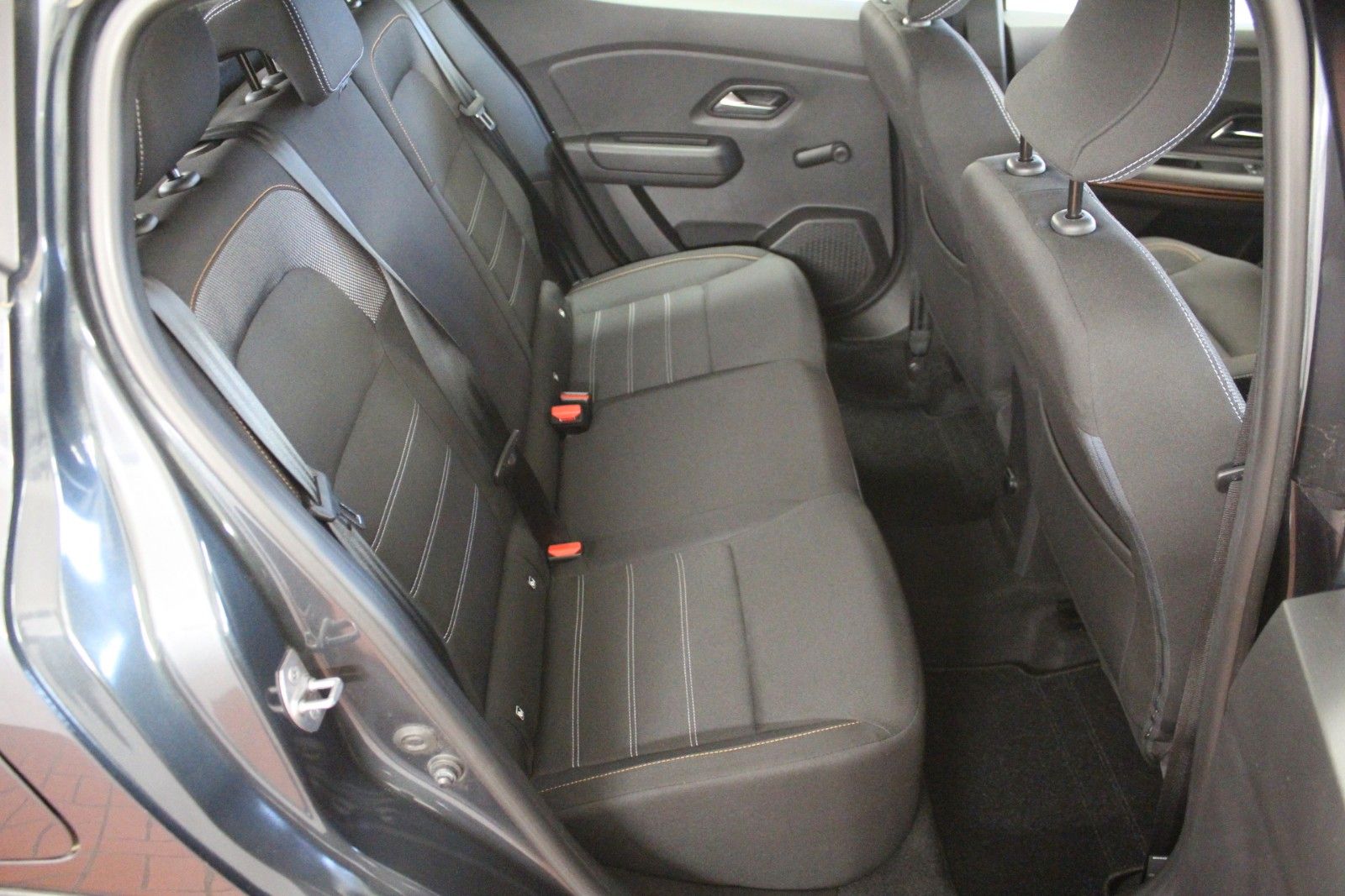 Fahrzeugabbildung Dacia Sandero TCe 90 Stepway Comfort *PDC / Kamera