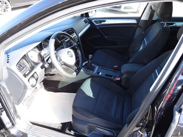 Fahrzeugabbildung Volkswagen Golf VII Lim. Cup BMT/Klima/SitzH/