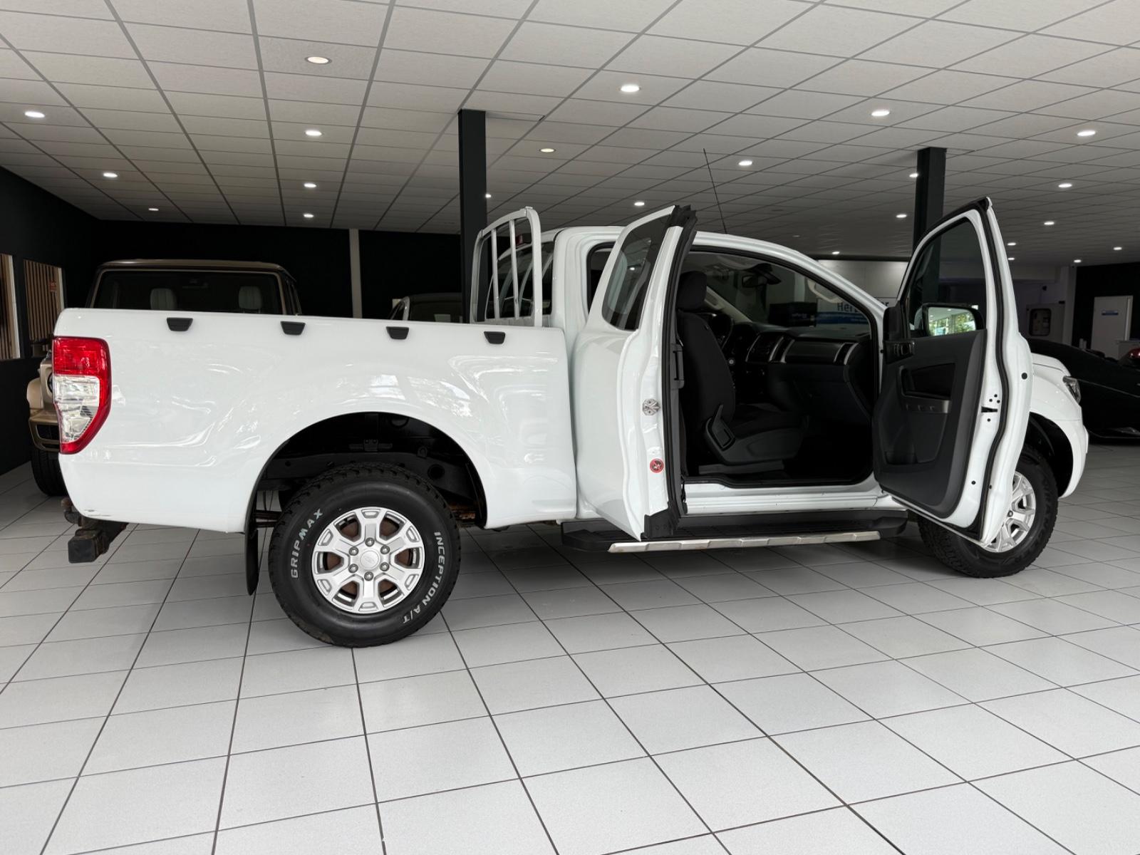 Ford Ranger XLT Extrakabine 4x4*AHK*MFL*TEMP*KLIMA*LM