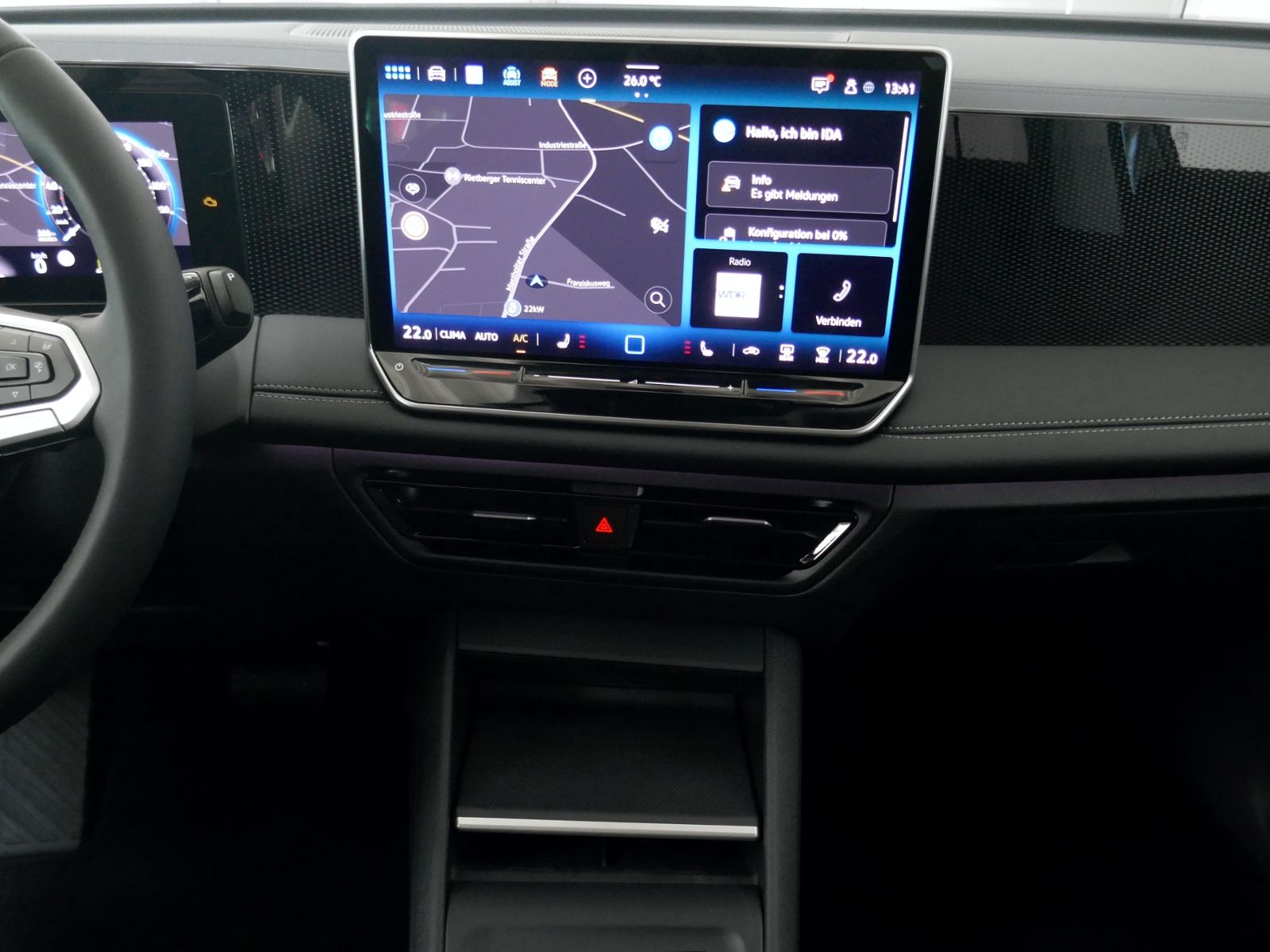 Fahrzeugabbildung Volkswagen Tiguan Life 2.0 TDI DSG | LED AHK RFK ACC