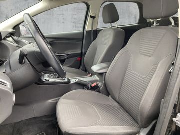 Ford Focus - 11