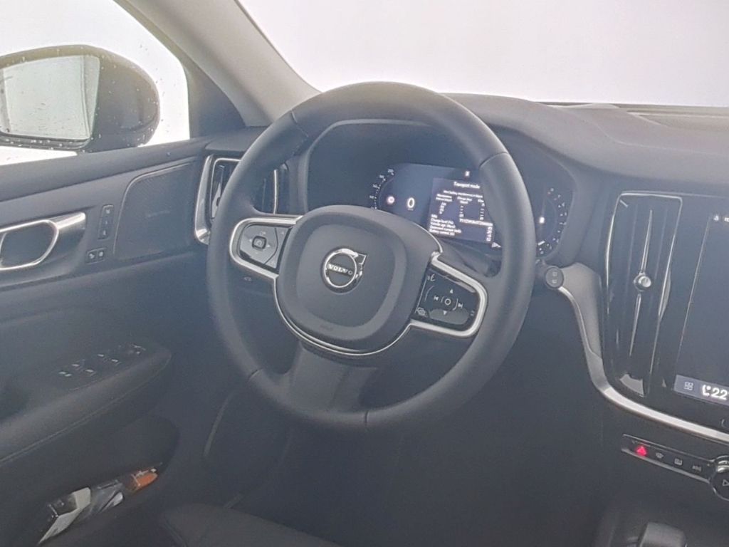 Volvo V60 B4 Plus Dark HUD Digitales Cockpit Memory Si foto 14