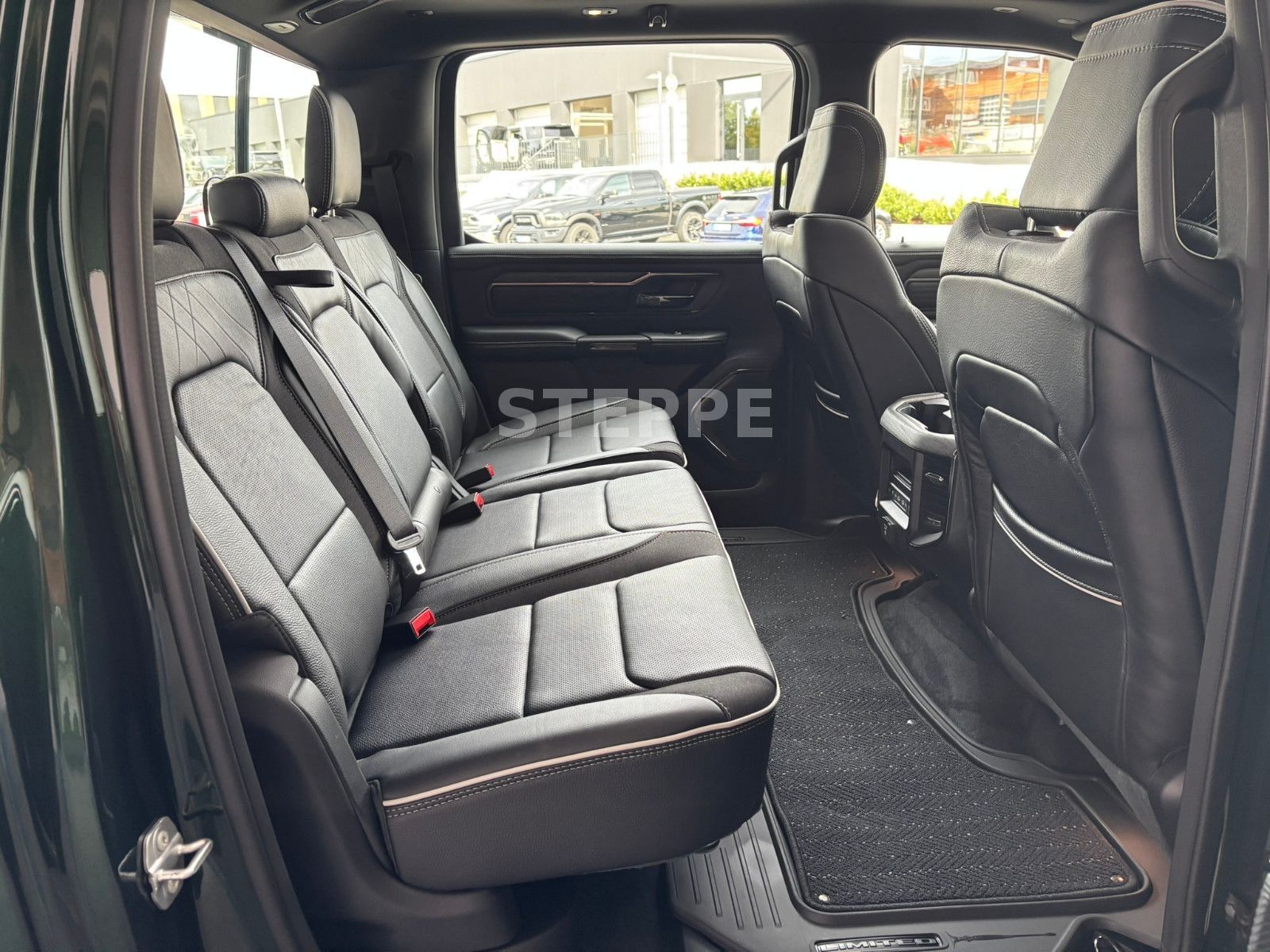 Dodge 2026 RAM 1500 Limited Night 5,7LV8 Rambox MFT