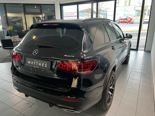 Fahrzeugabbildung Mercedes-Benz GLC 300 de 4M AMG/Night/Pano/AHK