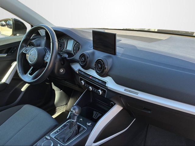 Q2 1.4 TFSI S-TRONIC DESIGN LED+NAVI+AZV+SHZ