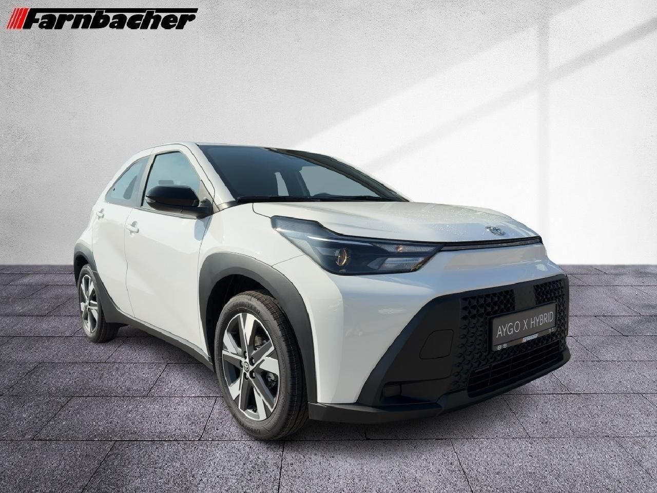 Fahrzeugabbildung Toyota Aygo X 1,5 Hybrid Active *SHZ *RCAM *CARPLAY*