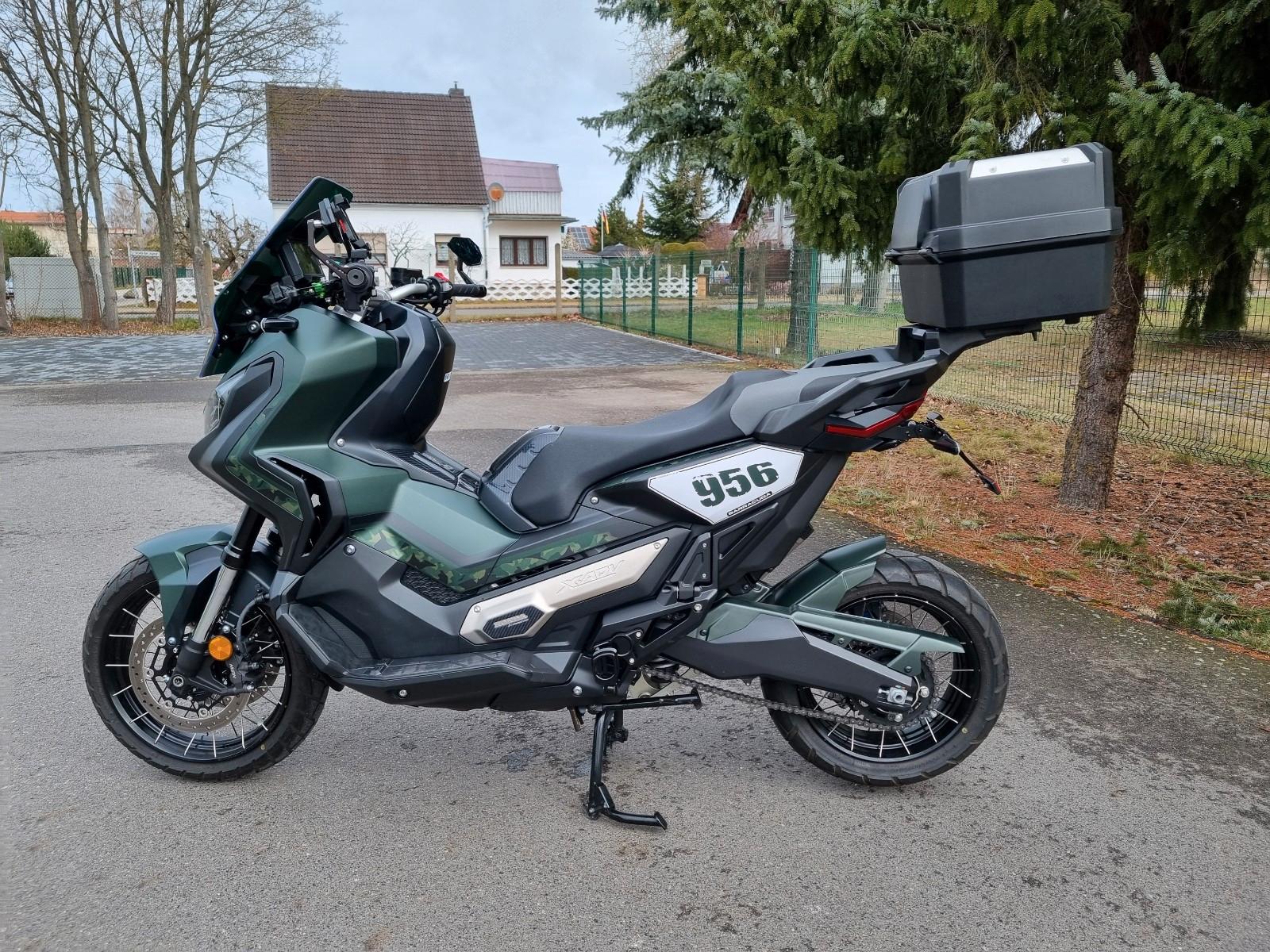 Honda X-ADV 750 mit 1500€ Zubehör