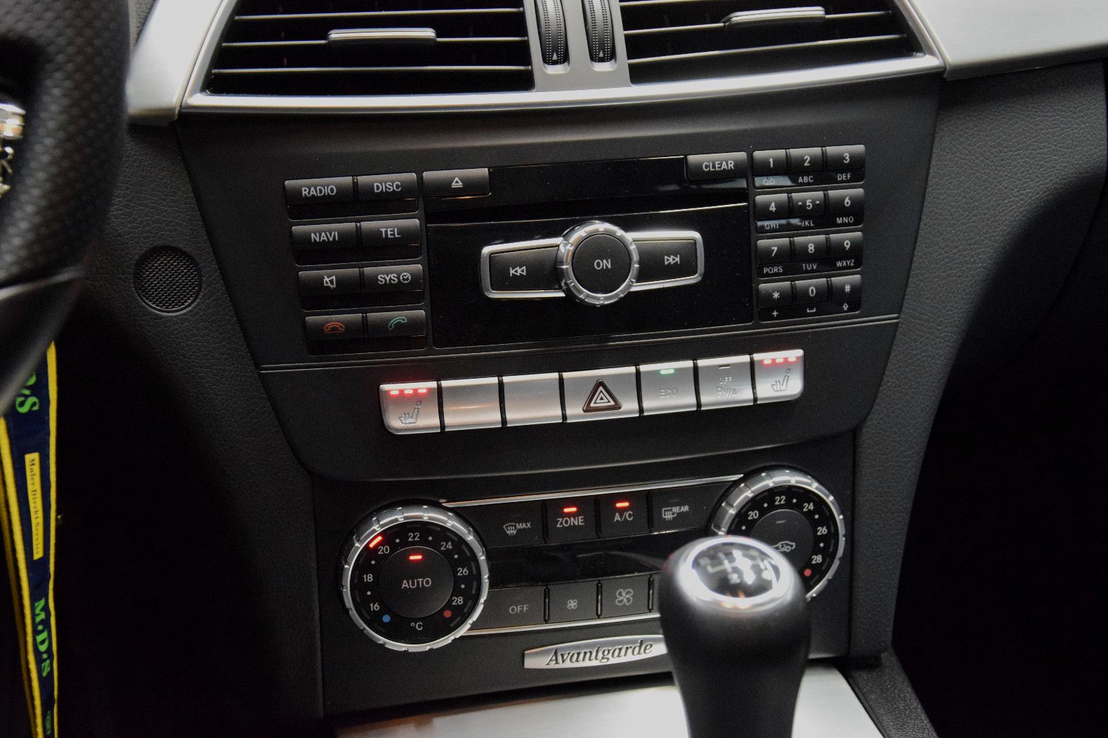 Fahrzeugabbildung Mercedes-Benz C 180 T CGI BlueEfficiency Avantgarde 2.Hand