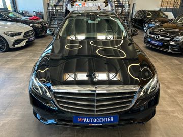 MYAUTOCENTER – Gebraucht- und Jahreswagen mit Werkstattservice in Pfaffenhofen Mercedes-Benz E 200 d *LED*Kamera*PDC*