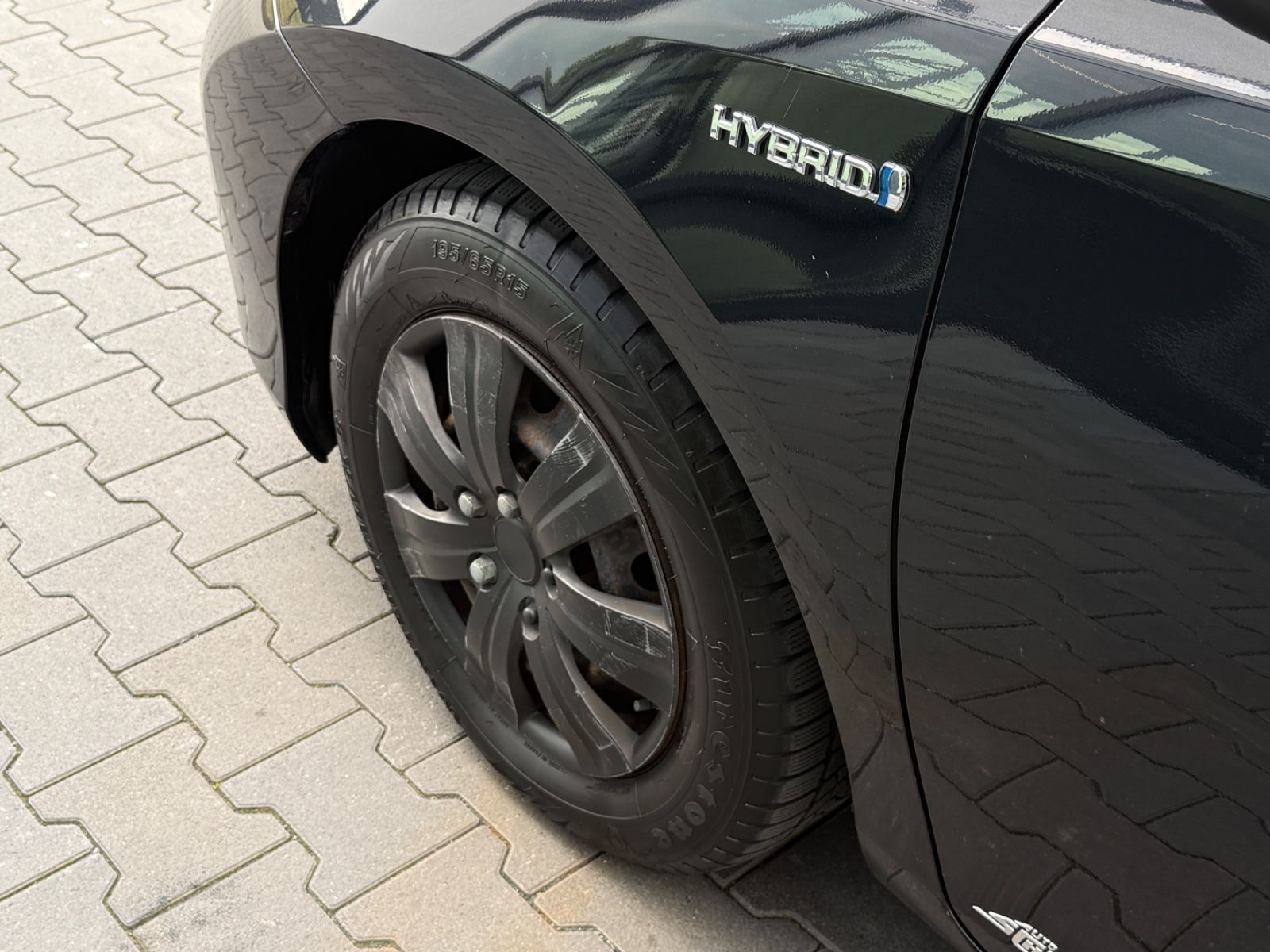 Auris Touring Sports Hybrid 1.8 Autom.