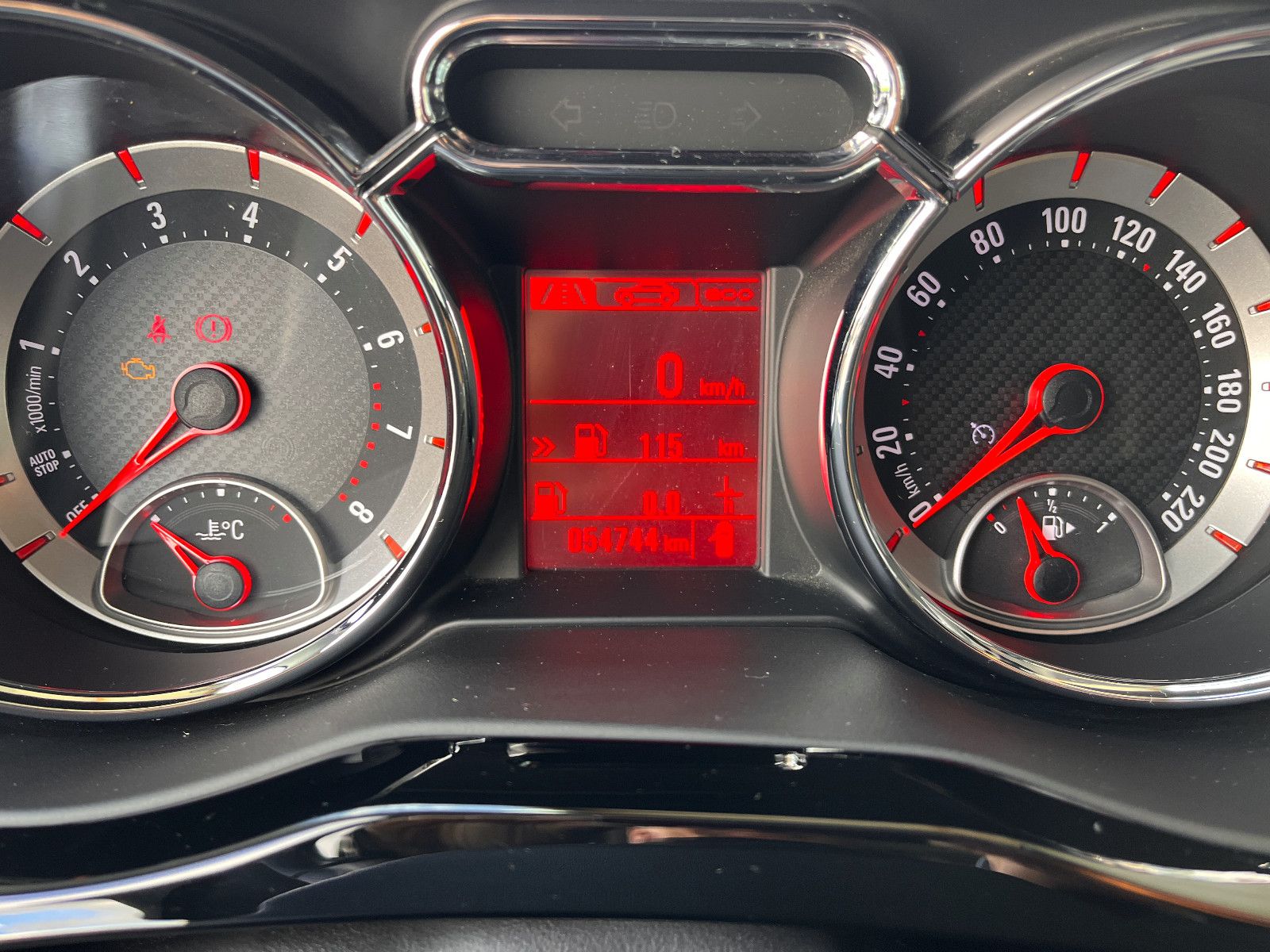 Fahrzeugabbildung Opel Adam Rocks 1.0 Turbo 85 KW Faltdach