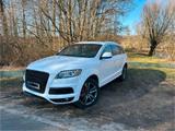 Audi AUDI Q7 S-Line  3 .0 TDI  2010 7 SITZE Fes... - Audi Q7 aus 2010: TDI