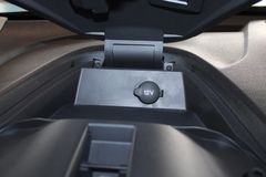 Fahrzeugabbildung Ford Tourneo Connect Titanium + AHK  WinterPaket  PDC