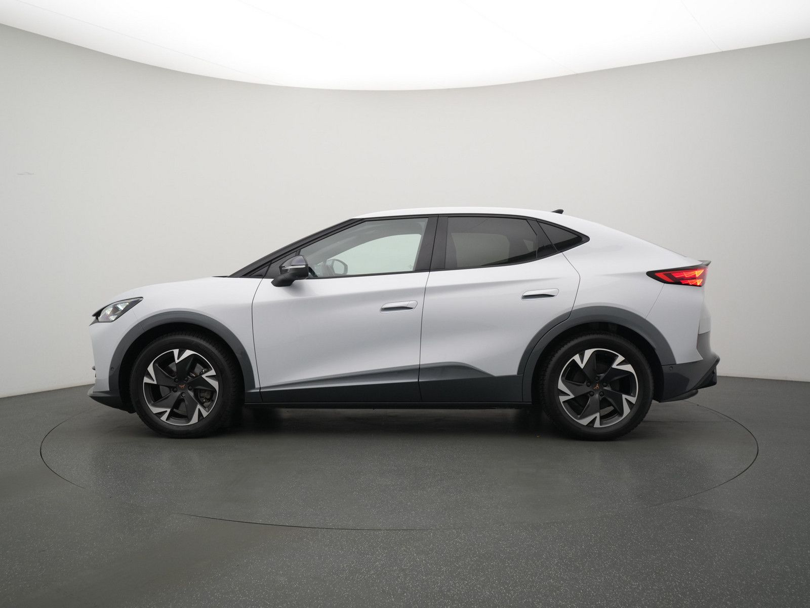 Cupra Tavascan - Bild 19