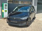 Volkswagen Touran Highline Standheizung AHK CAM 8 Reifen - Volkswagen Touran: Automatik