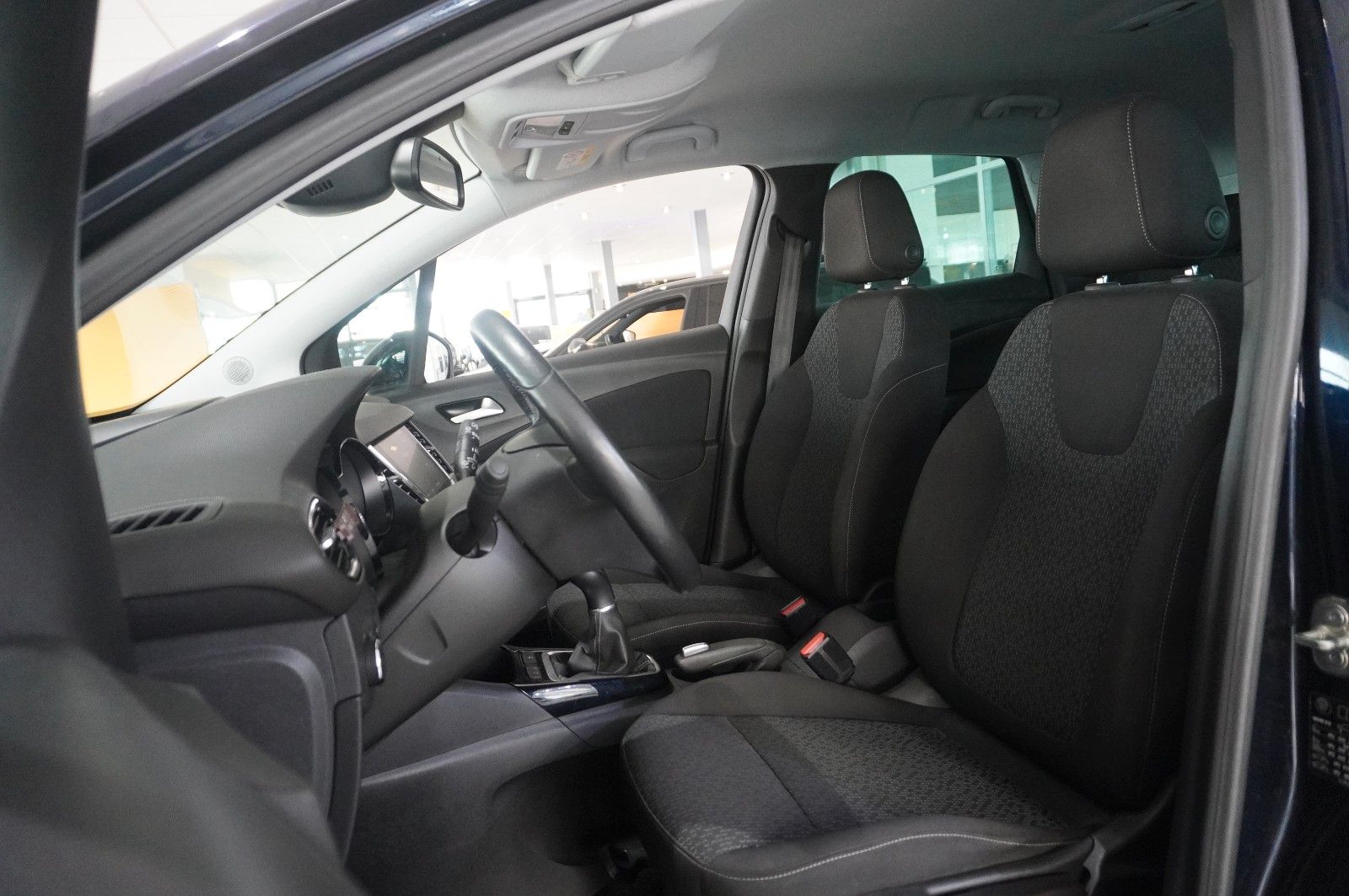 Fahrzeugabbildung Opel Crossland X 1.2 NAVI/LED/SHZ/LHZ/ALU/TEMPOMAT