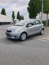 Toyota Yaris 1.3 * Automatik * TÜV Neu * S... - Toyota Yaris Gebrauchtwagen in Mainz
