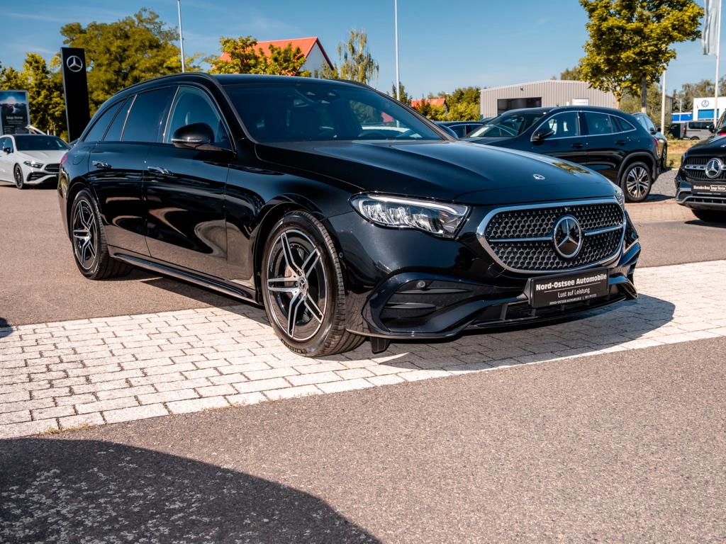 Mercedes-Benz E 220 d T AMG MBUX NIGHT KEYLESS-GO LED