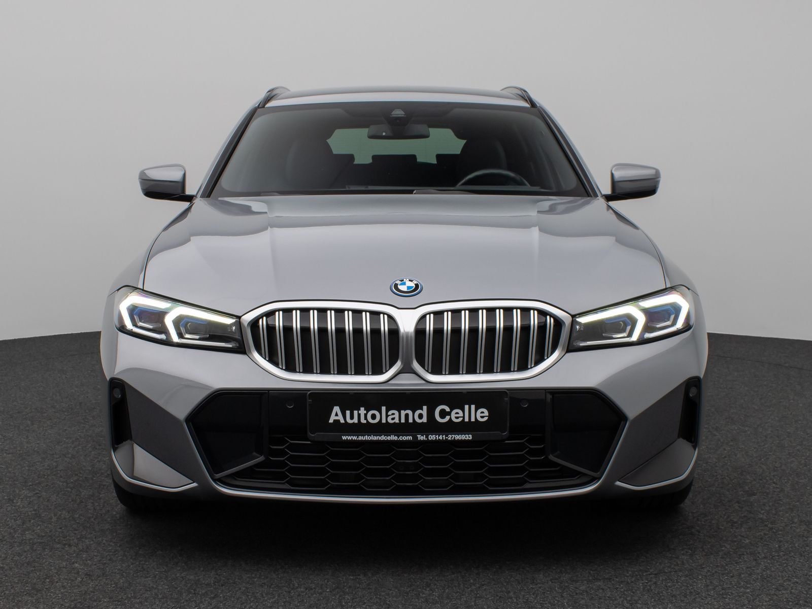 Fahrzeugabbildung BMW 330e xD M Sport Kamera DAB HUD Lenkradheizung