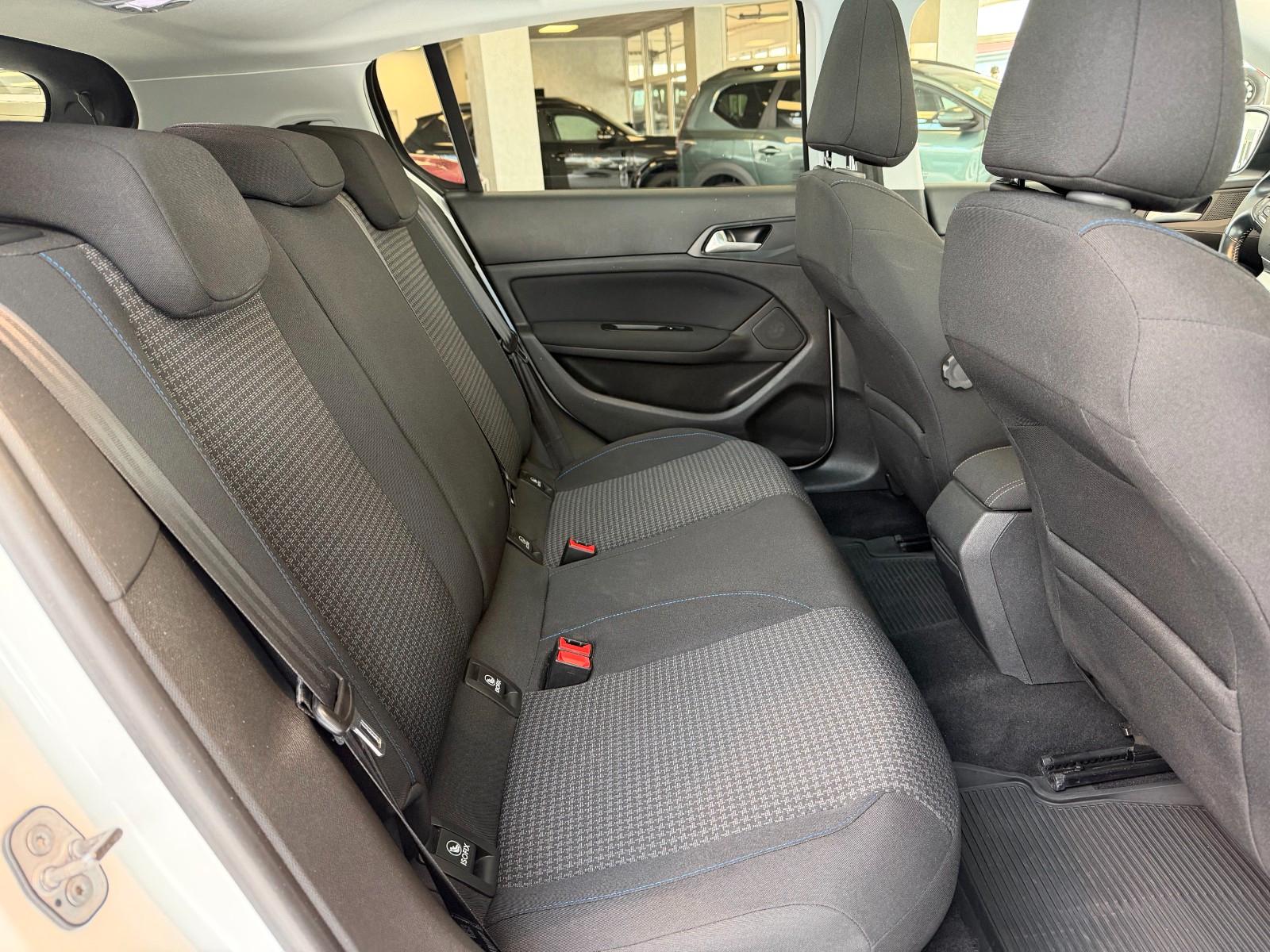 Peugeot 308 Style 1.2 Kamera Panorama Sitzheizung