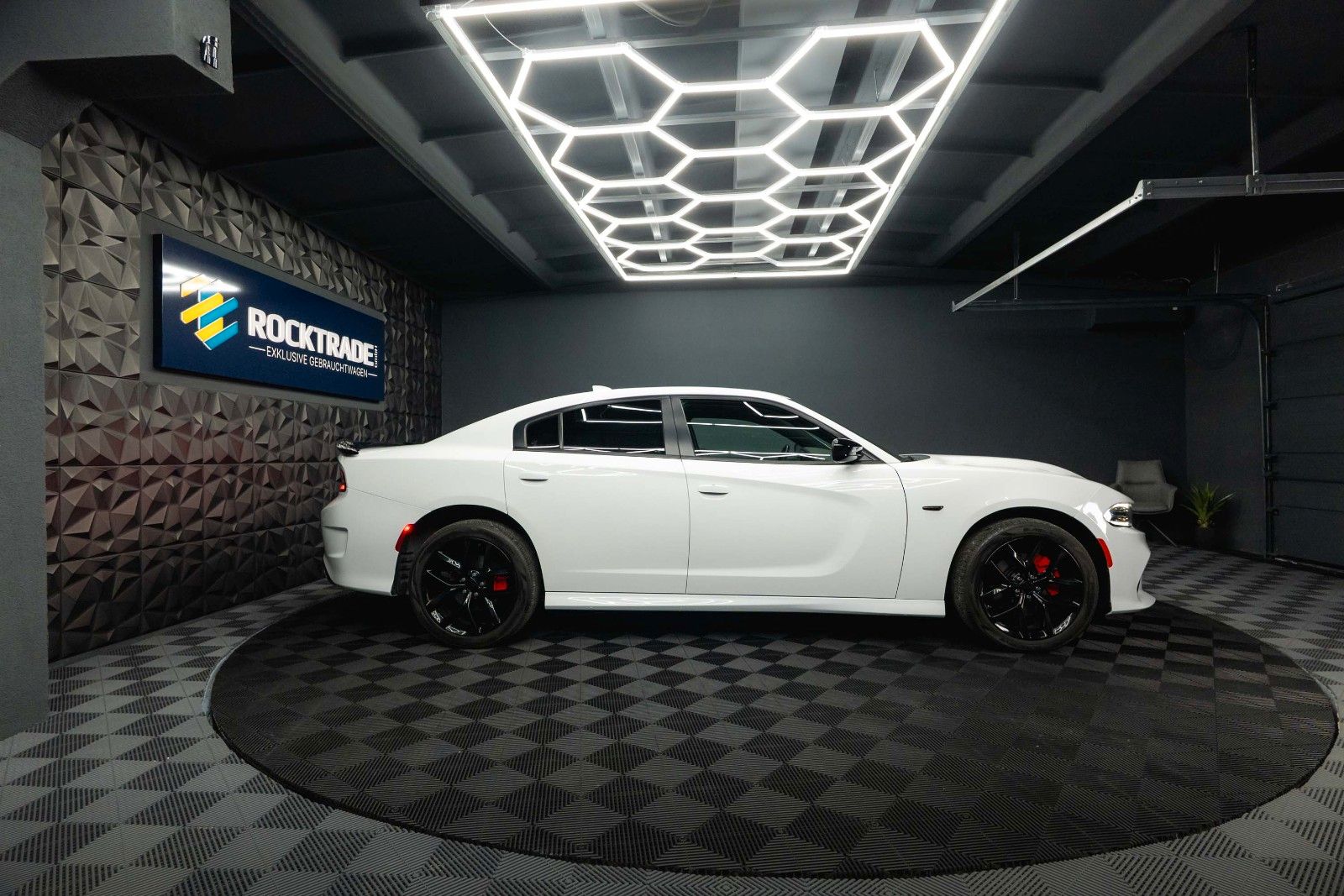 Fahrzeugabbildung Dodge Charger 3.6 4x4 SRT Styling *Kamera*LED*20 Zoll*