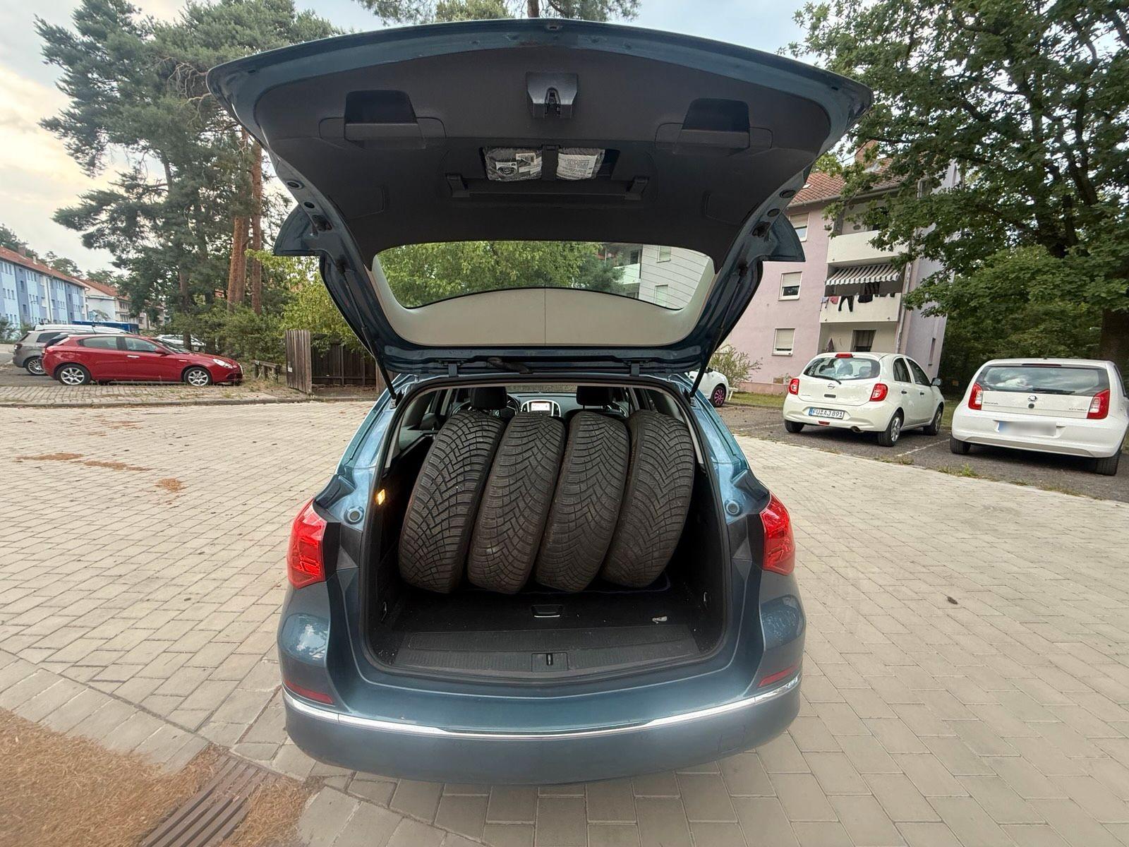 Opel Astra 2014 — photo 6