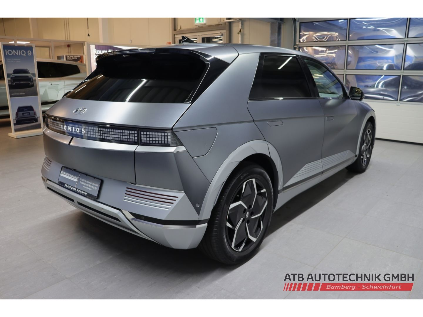 Fahrzeugabbildung Hyundai IONIQ 5 72,6 kWh UNIQ 98,2% SOH HUD El. Fondsitz