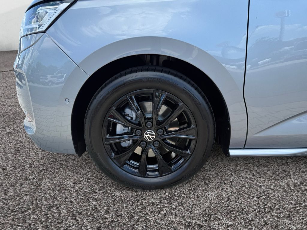 Fahrzeugabbildung Volkswagen T7 Multivan eHybrid 4MOTION LÜ Energy Panorama