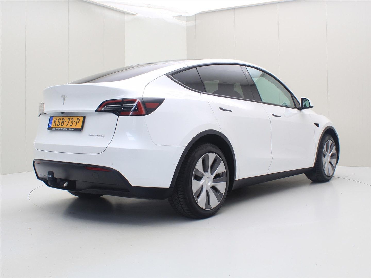 Tesla Model Y Long Range AWD 75kWh 351pk AMD RYZEN 92. imagem 3